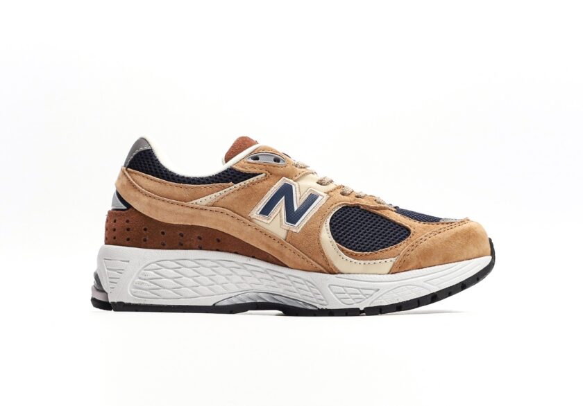 New Balance 2002R - Image 2