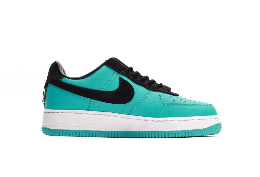 Tiffany x Nike Air Force 1 Low - Image 2