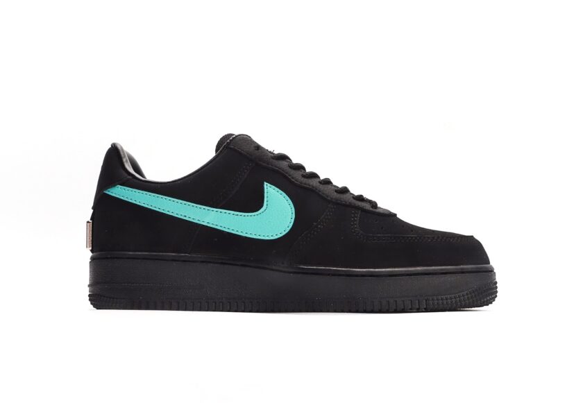 Tiffany x Nike Air Force 1 Low - Image 2