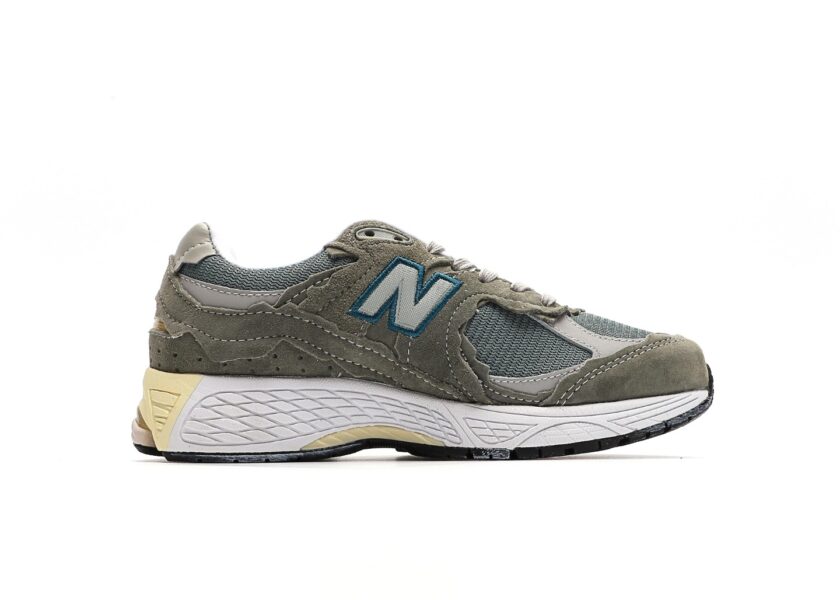 New Balance 2002R Protection Pack Mirage Grey - Image 2