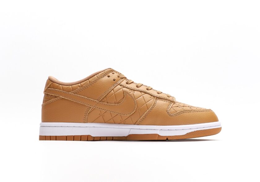 Dunk Low Quilted "Wheat" - Image 2