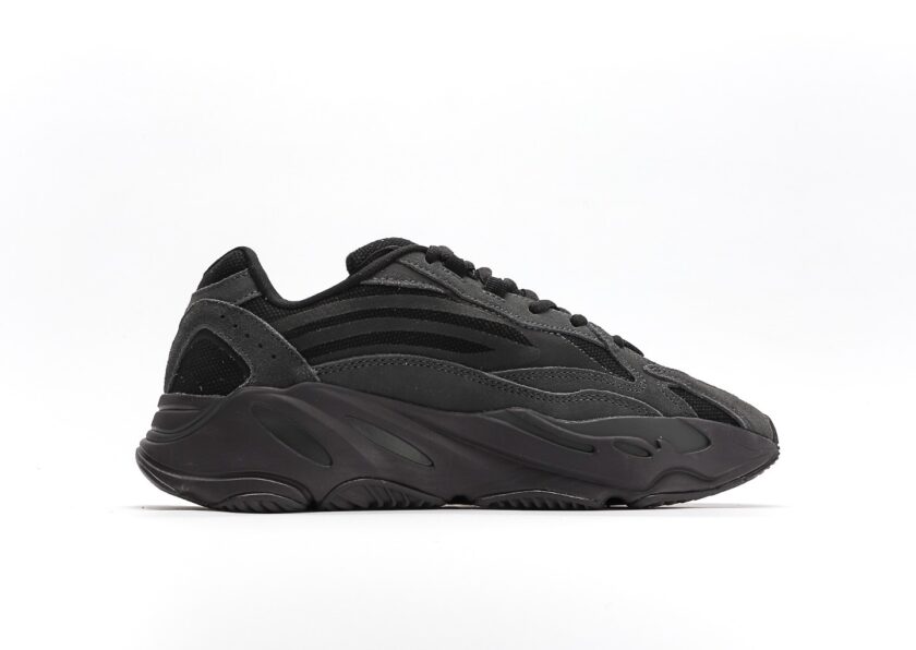 Yeezy Boost 700 V2 Vanta - Image 2