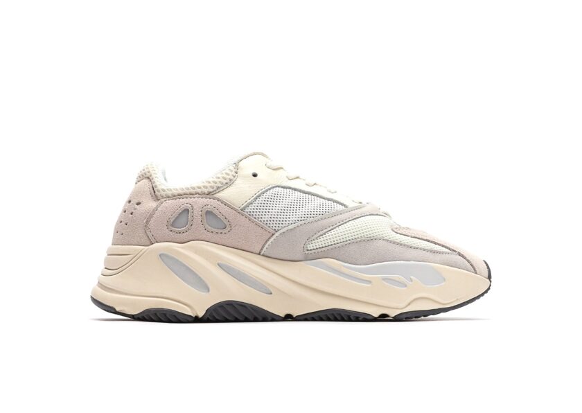 Yeezy Boost 700 Analog - Image 2