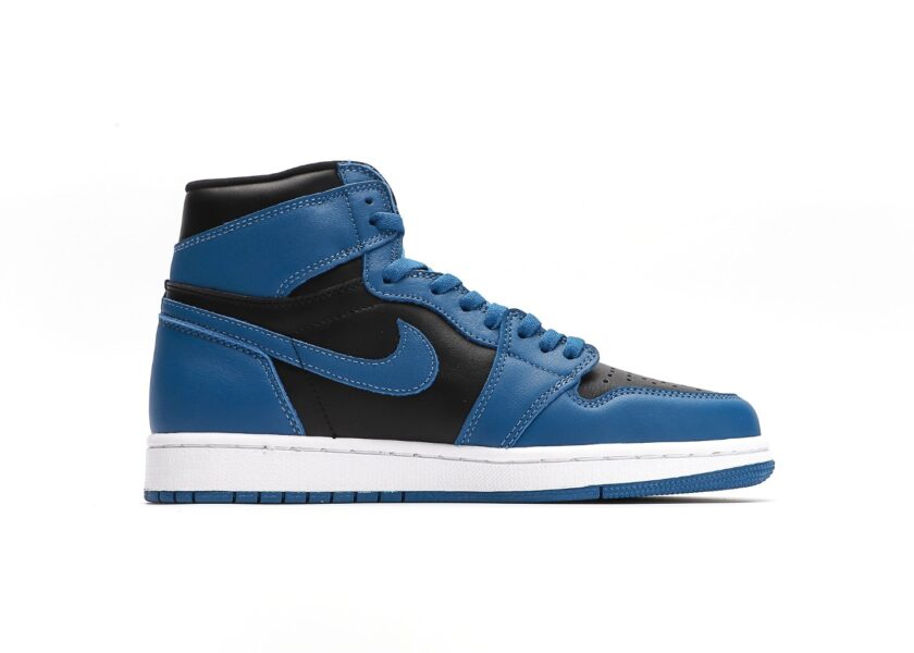 Air Jordan 1 Dark Marina Blue - Image 2