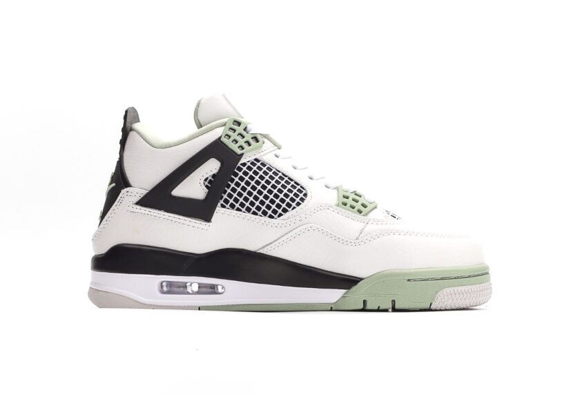 Air Jordan 4 Seafoam - Image 2