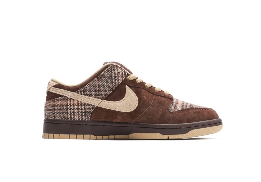 SB Dunk Low Tweed [PK GOD] - Image 2