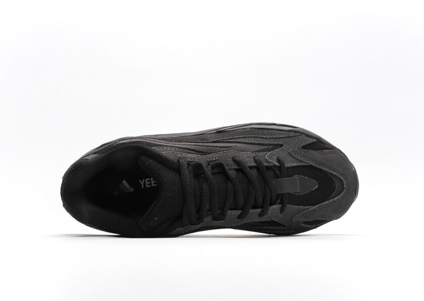 Yeezy Boost 700 V2 Vanta - Image 3