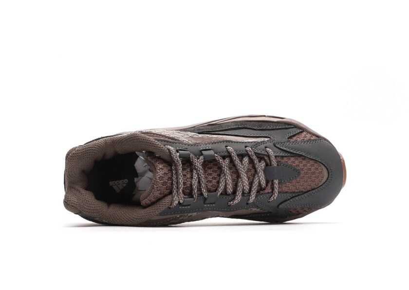 Yeezy Boost 700 V2 'Mauve' - Image 3