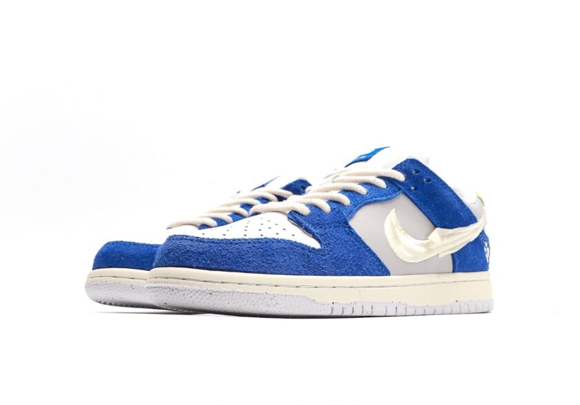 FLY Streetwear Nike SB Dunk Low - Image 5