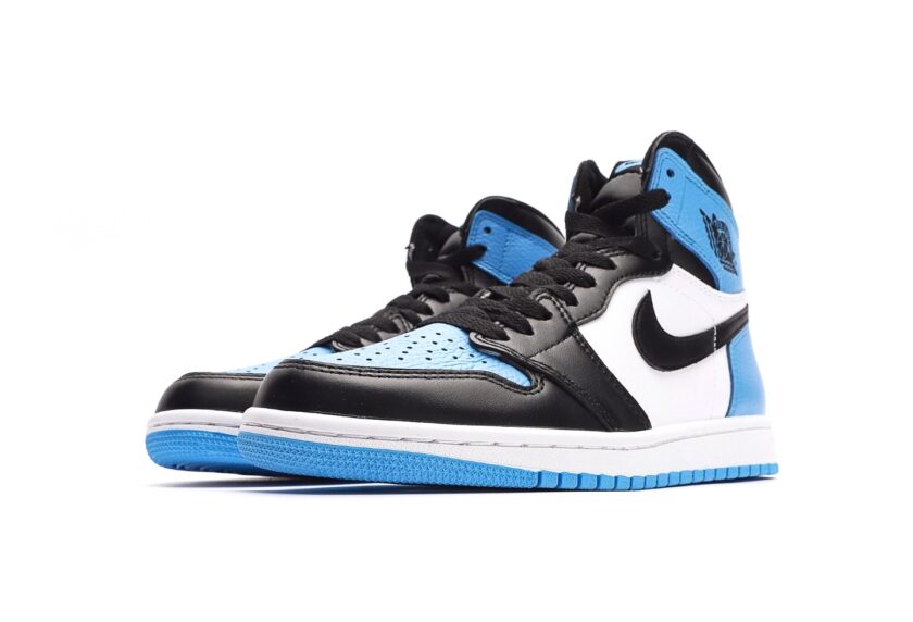 Air Jordan 1 Retro High OG "University Blue/Black" - Image 5