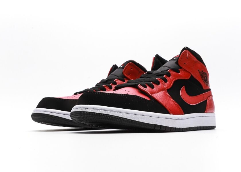 Air Jordan 1 Mid Bred - Image 5