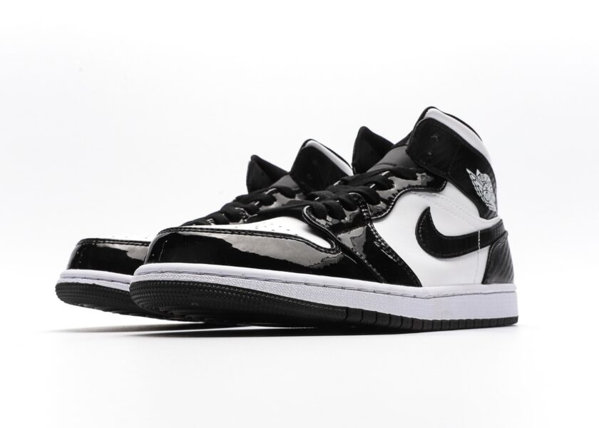 Air Jordan 1 Mid Carbon Fiber - Image 5