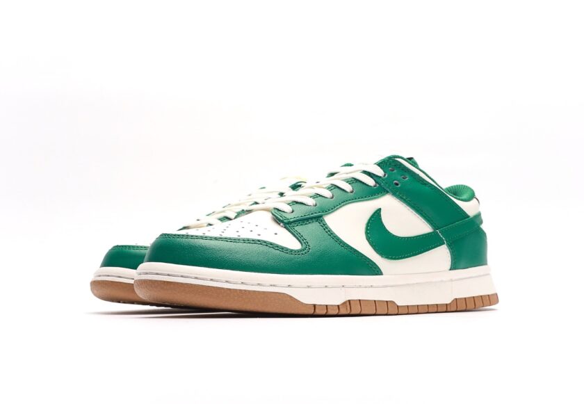 Dunk Low "Green/Gold" - Image 5