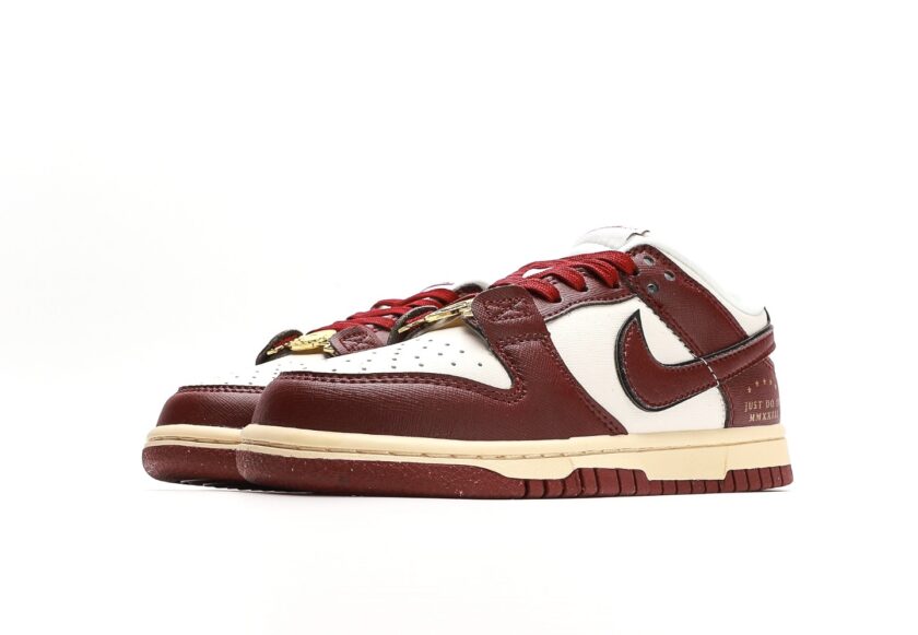 Dunk Low "Team Red/Sail" - Image 5