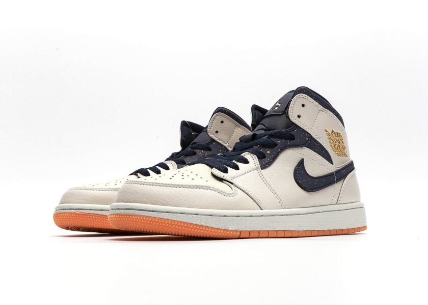 Air Jordan 1 Mid Jeter - Image 5