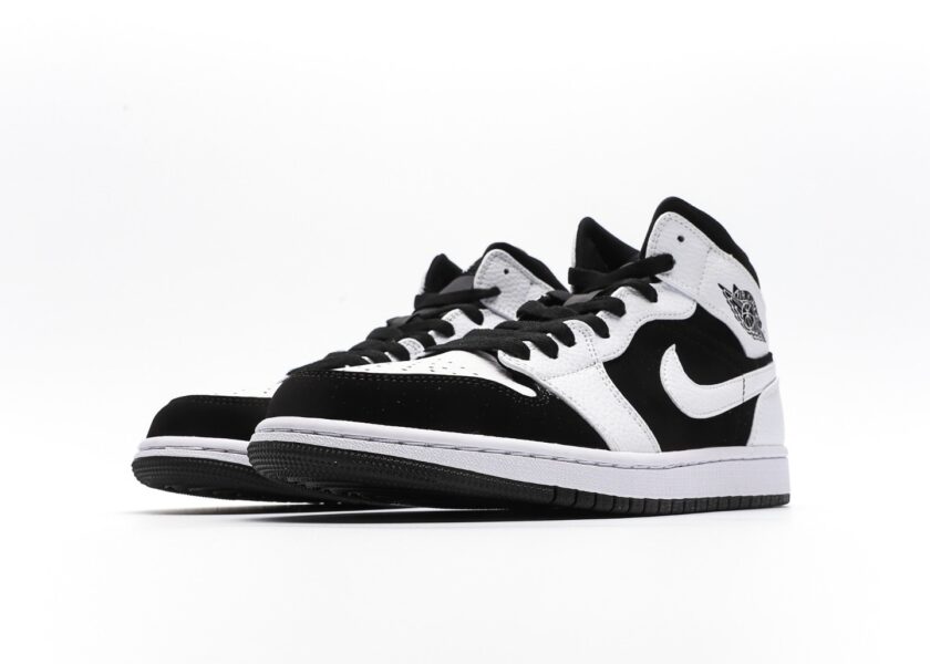 Air Jordan 1 Mid White Black - Image 5