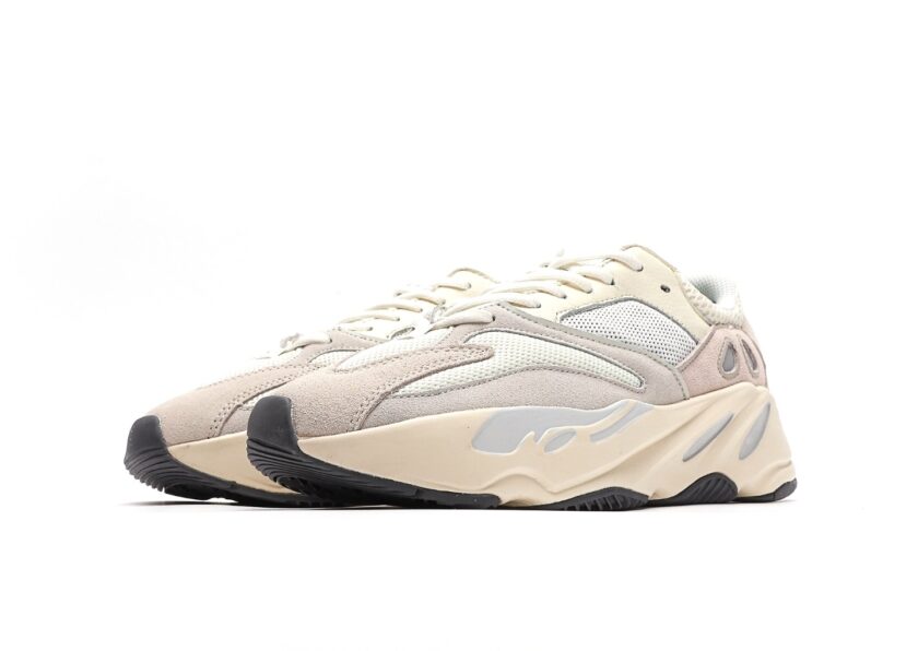 Yeezy Boost 700 Analog - Image 5