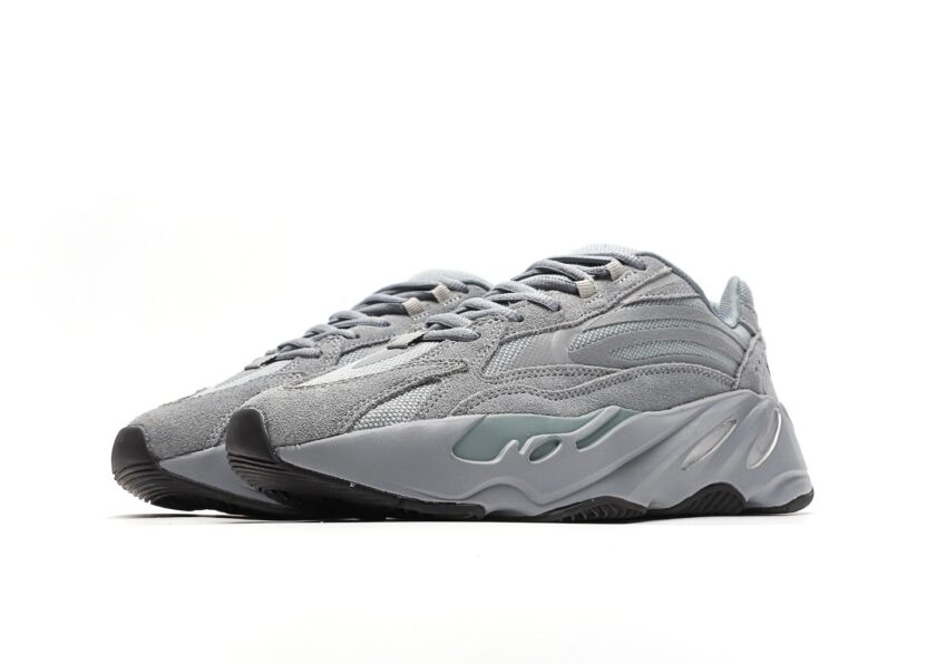 Yeezy Boost 700 V2 Hospital Blue - Image 5