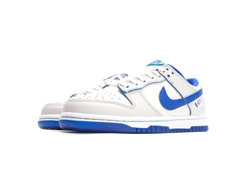 Dunk Low Worldwide White Royal Blue - Image 5