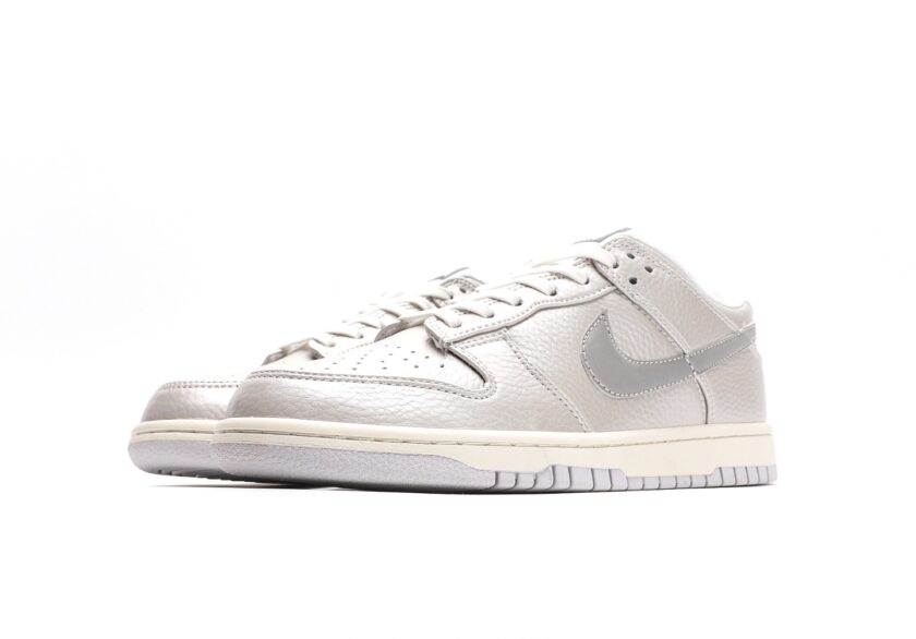 Dunk Low "Metallic Silver" - Image 5