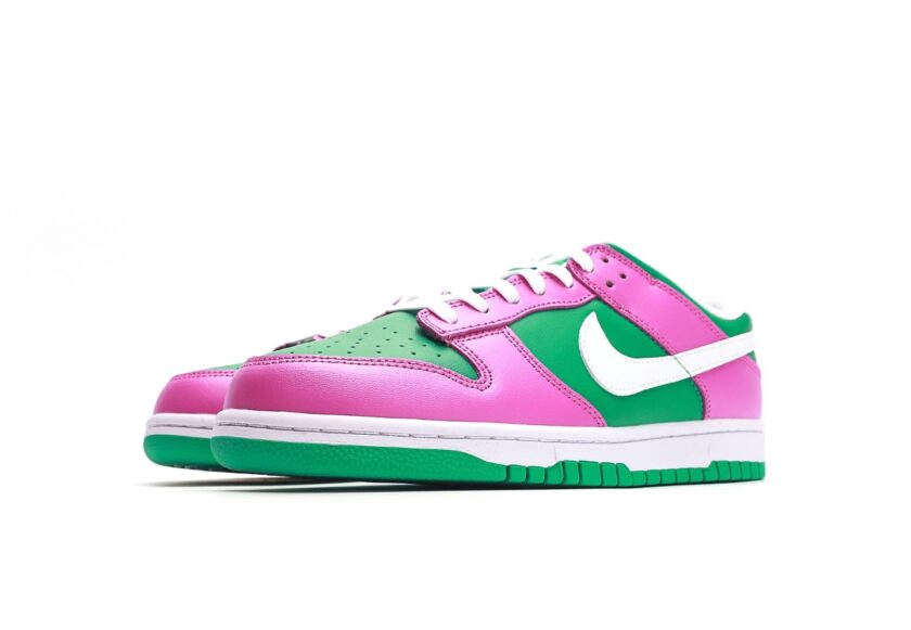 Dunk Low "Stadium Green/Fuchsia" - Image 5