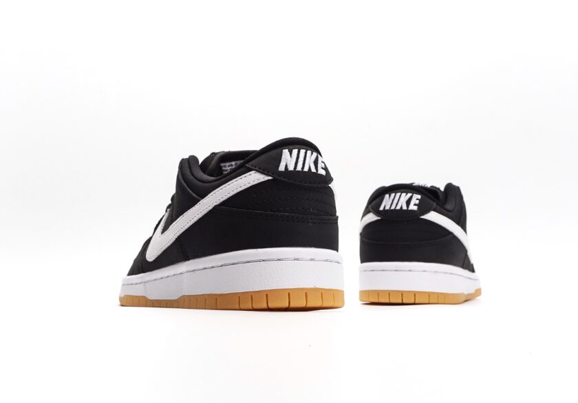 SB Dunk Low 'Black Gum' - Image 6