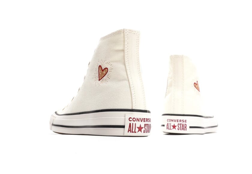 Chuck Taylor High Hearts White - Image 6