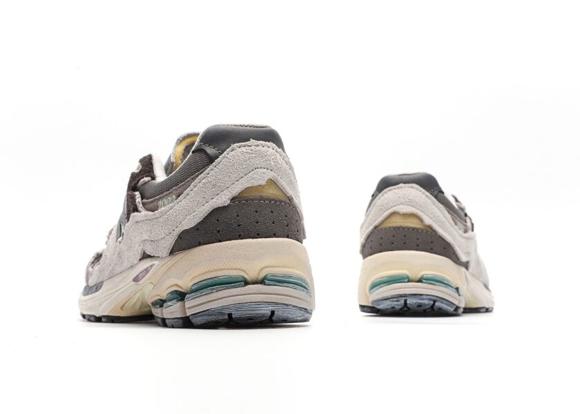 New Balance 2002R Protection Pack Rain Cloud - Image 6