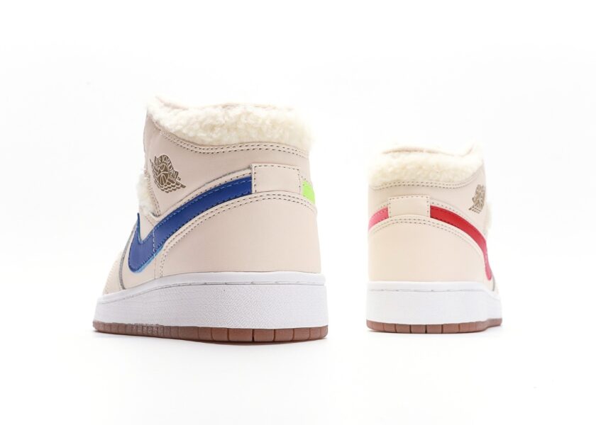 Air Jordan 1 Mid GS Fleece Pearl White - Image 6