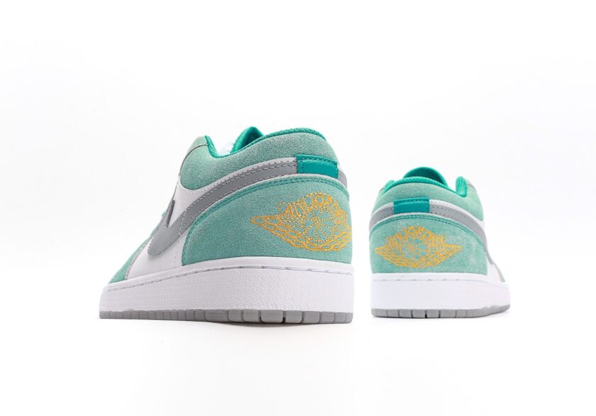 Air Jordan 1 Low "New Emerald" - Image 6