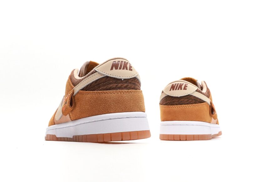 Dunk Low "Teddy Bear" - Image 6