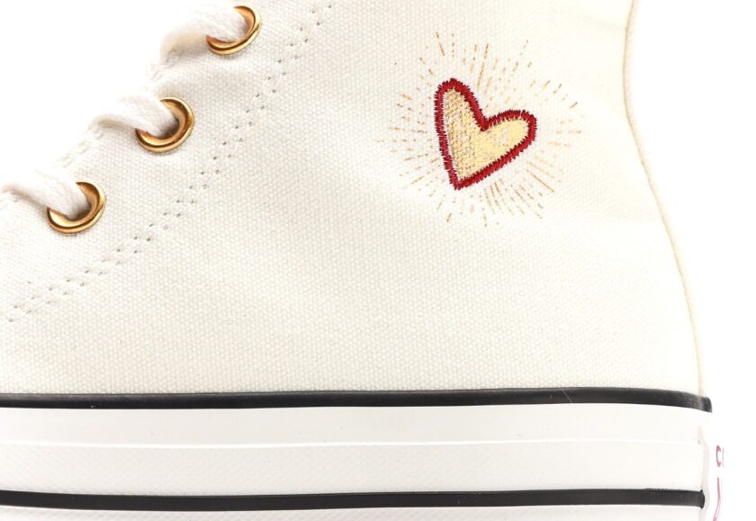 Chuck Taylor High Hearts White - Image 7