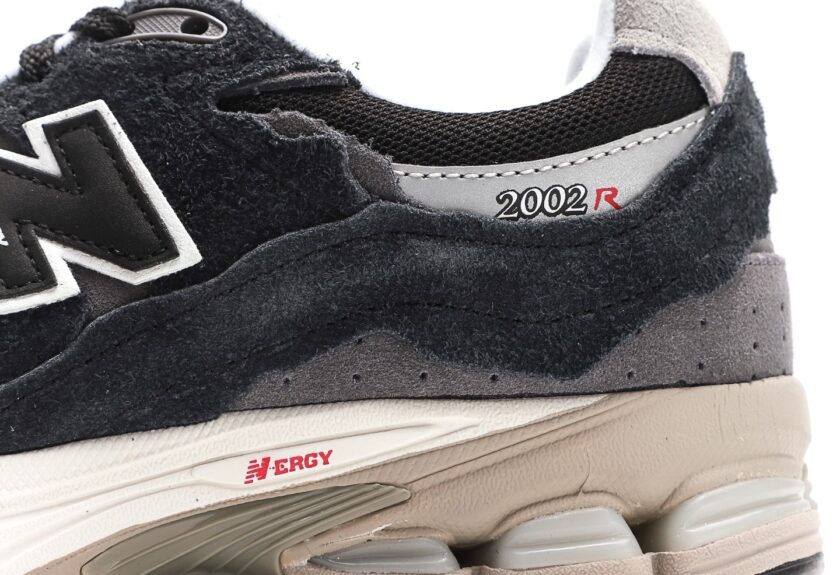 New Balance 2002R Protection Pack Black Grey - Image 7