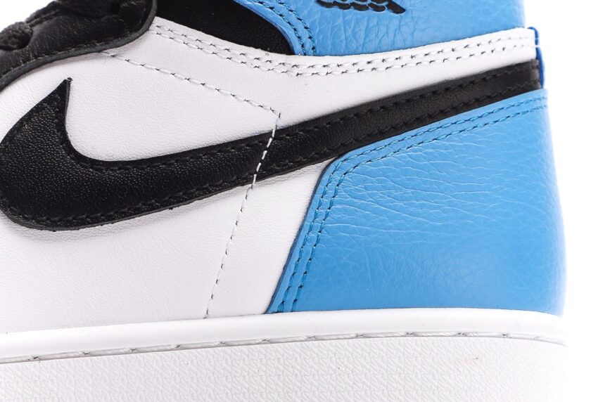 Air Jordan 1 Retro High OG "University Blue/Black" - Image 7