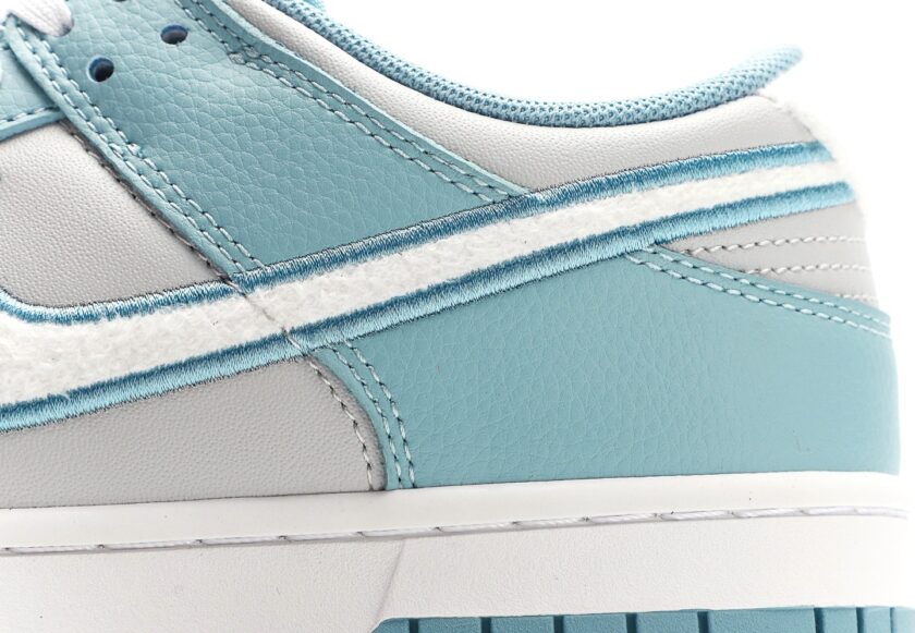 Dunk Low "Worn Blue" - Image 7