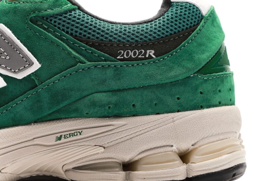 New Balance 2002R Forest Green - Image 7