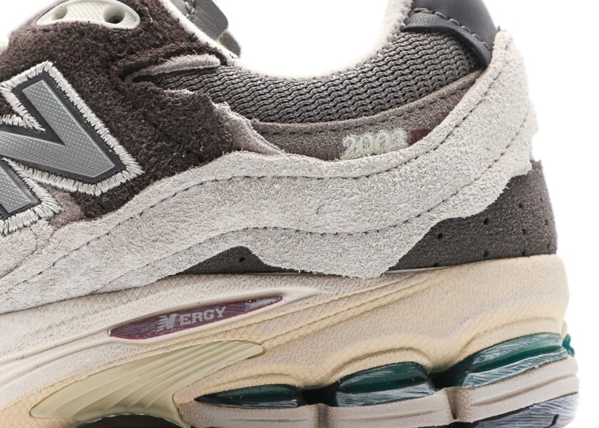 New Balance 2002R Protection Pack Rain Cloud - Image 7