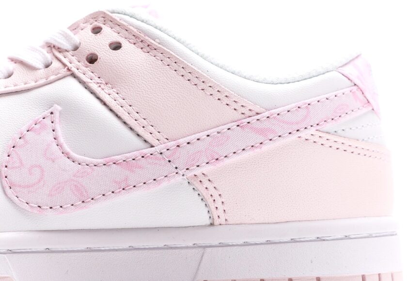 Dunk Low "Pink Paisley" - Image 7