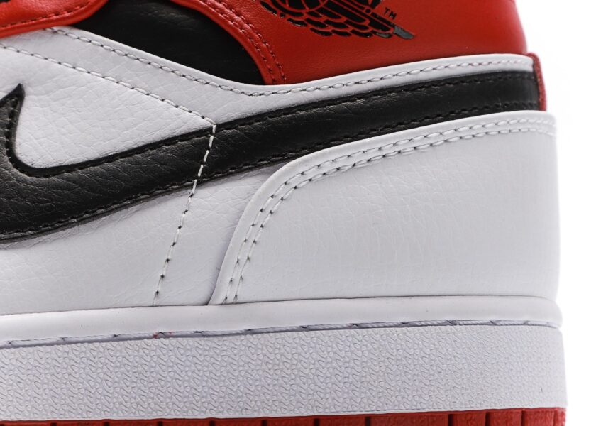 Air Jordan 1 Mid Chicago - Image 7