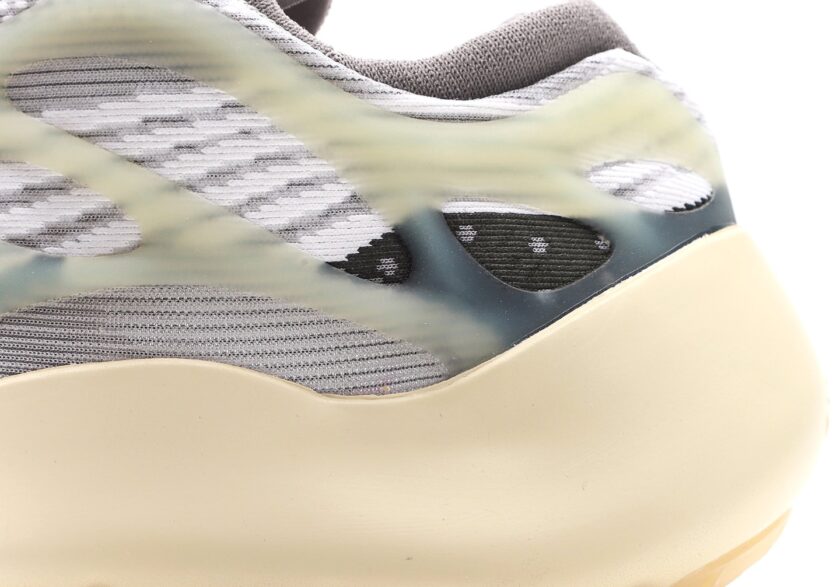 Yeezy 700 V3 Fade Salt - Image 7