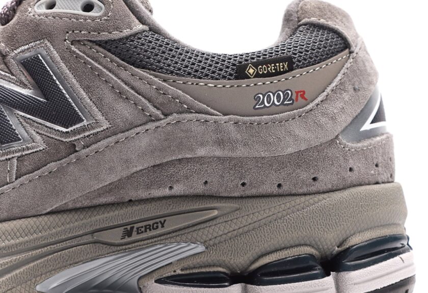 New Balance 2002R Gore-Tex Castlerock - Image 7