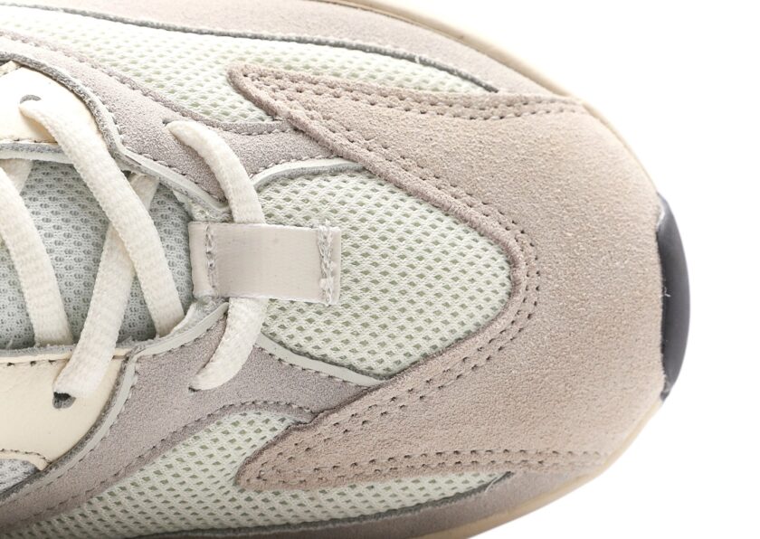 Yeezy Boost 700 Analog - Image 8