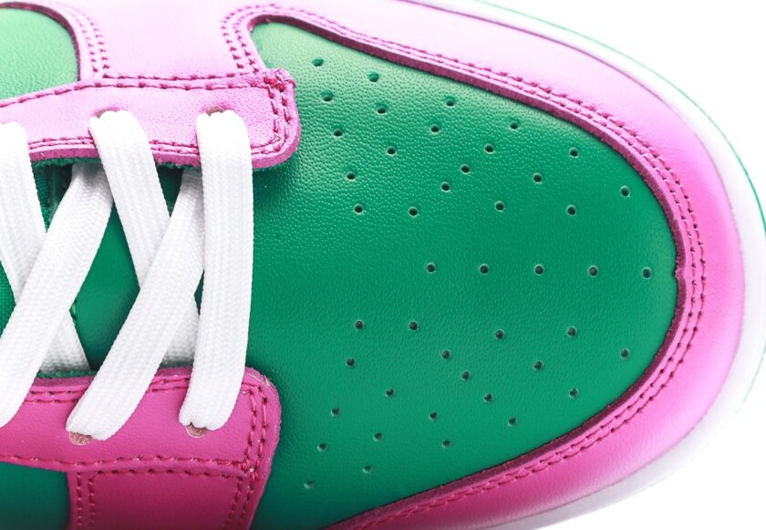 Dunk Low "Stadium Green/Fuchsia" - Image 8