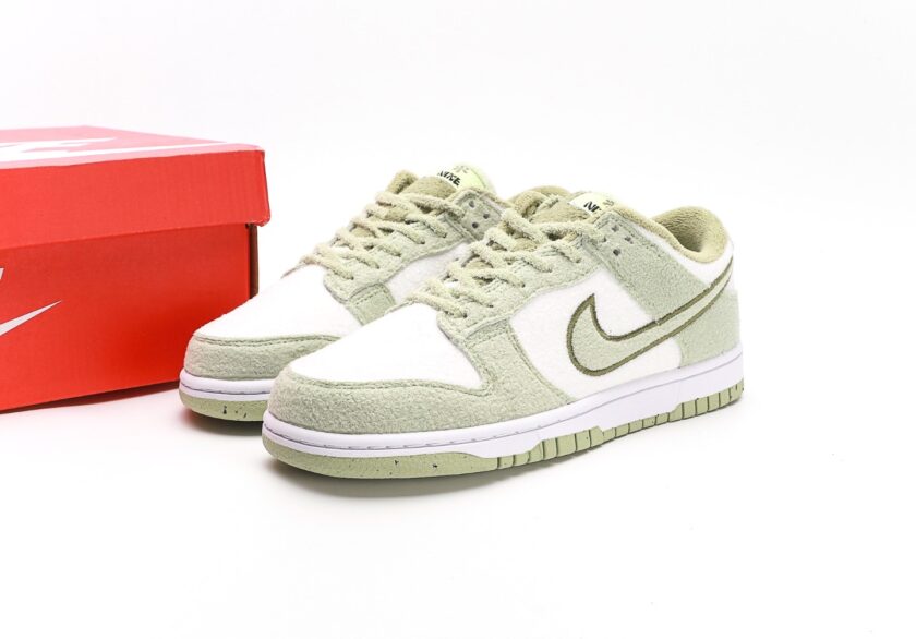 Dunk Low "Fleece Green" - Image 9