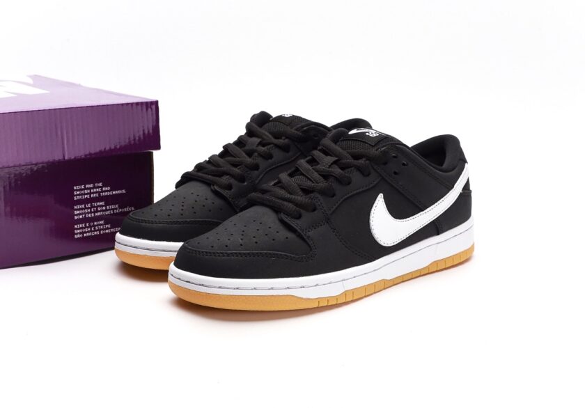 SB Dunk Low 'Black Gum' - Image 9