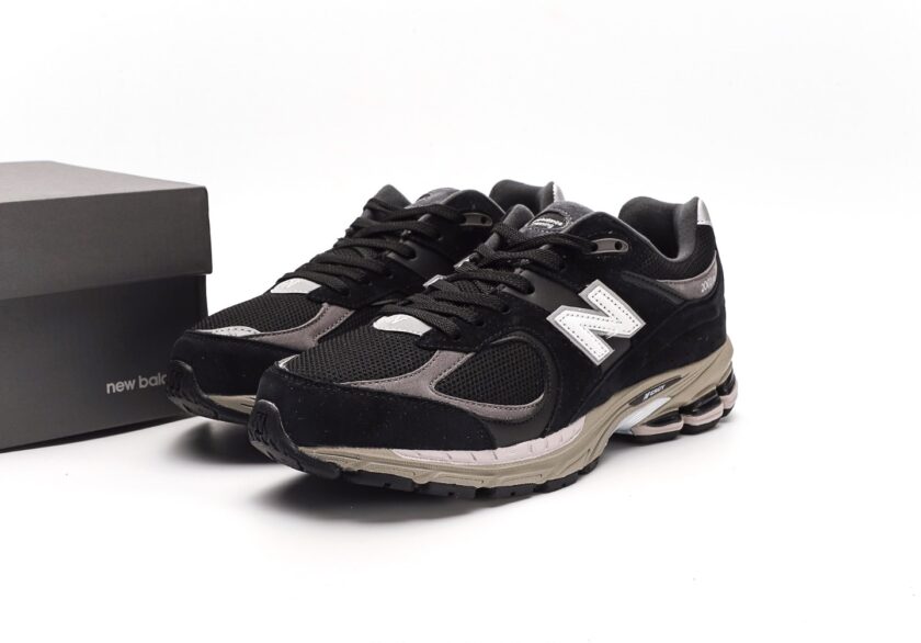 New Balance 2002R 'Black' - Image 9