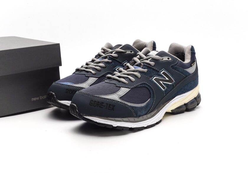 New Balance 2002R Invincible x N.Hoolywood Gore-Tex Navy - Image 9