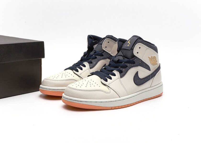 Air Jordan 1 Mid Jeter - Image 8