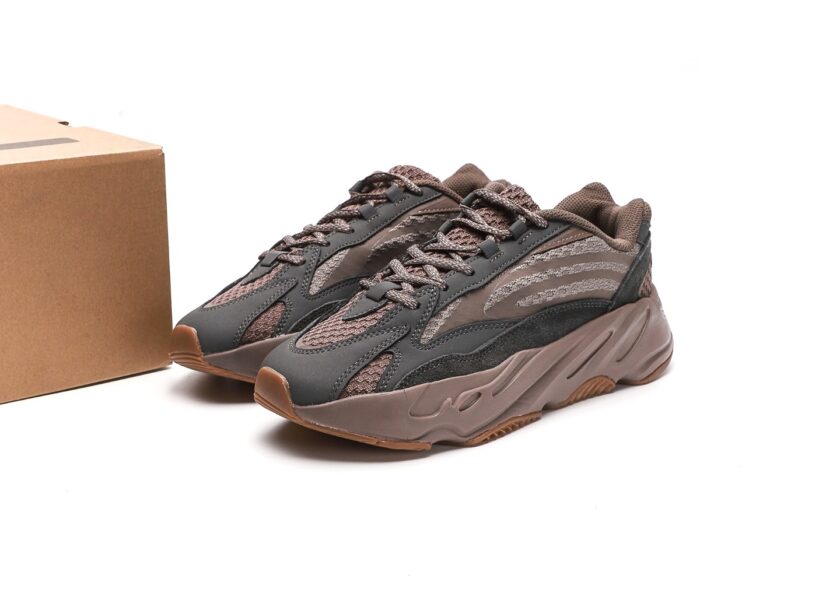 Yeezy Boost 700 V2 'Mauve' - Image 9