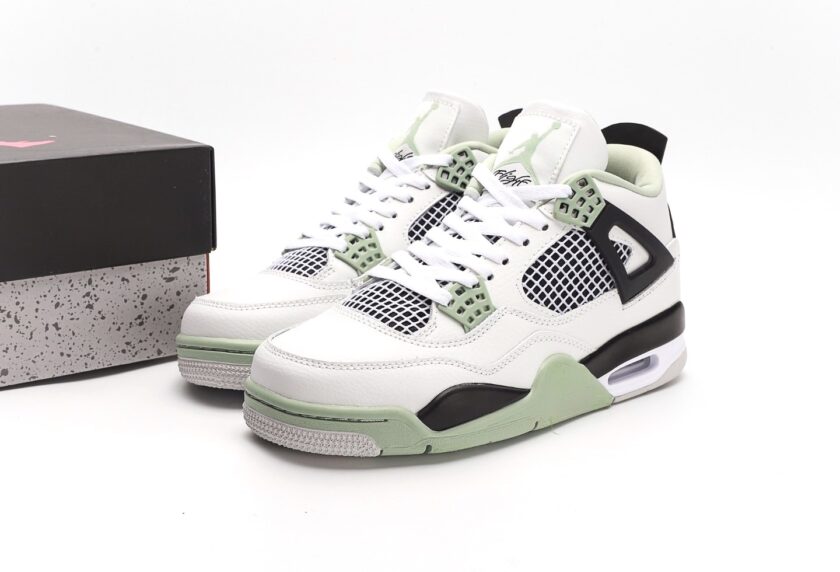 Air Jordan 4 Seafoam - Image 9